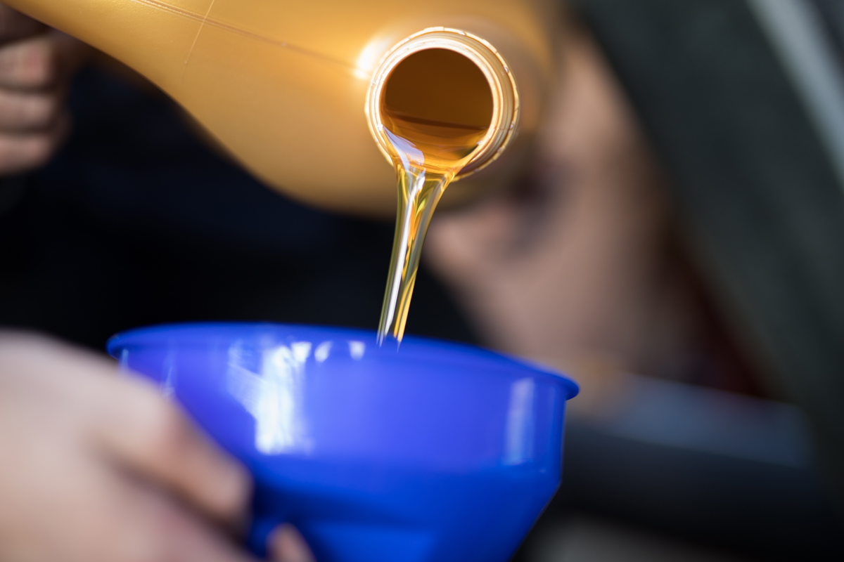 What Oil Does A Nissan Altima Take